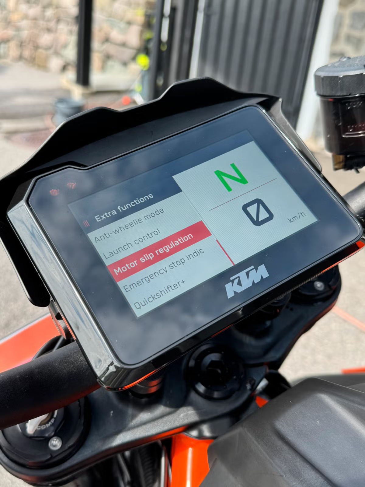 KTM 1290 Super Duke R 2020 28