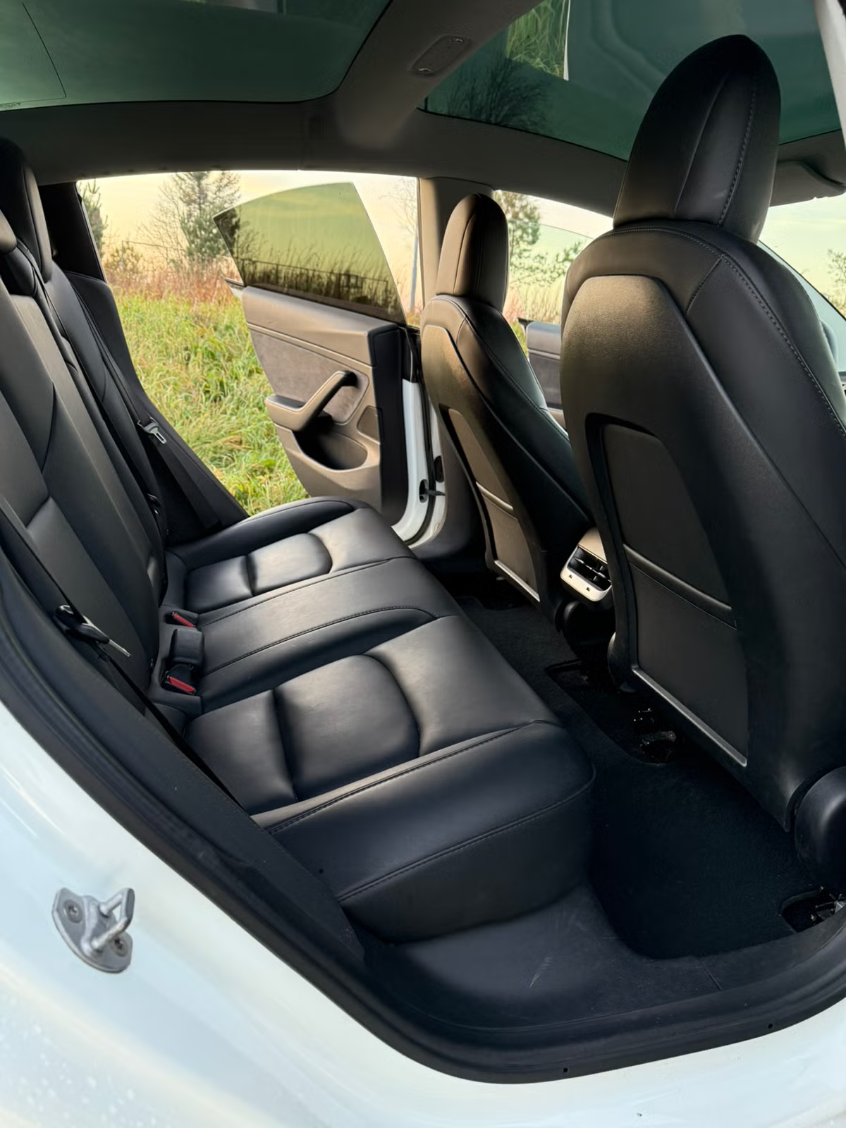 Tesla Model 3 Long Range AWD 2019 10