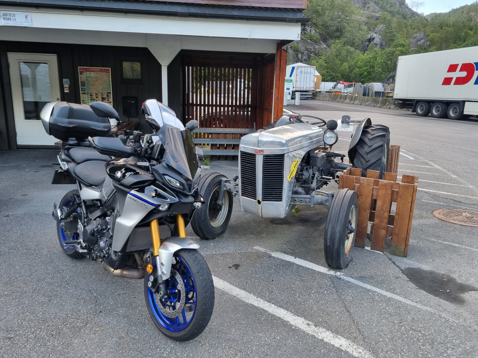 BMW Tracer 9 GT+ 2023 11