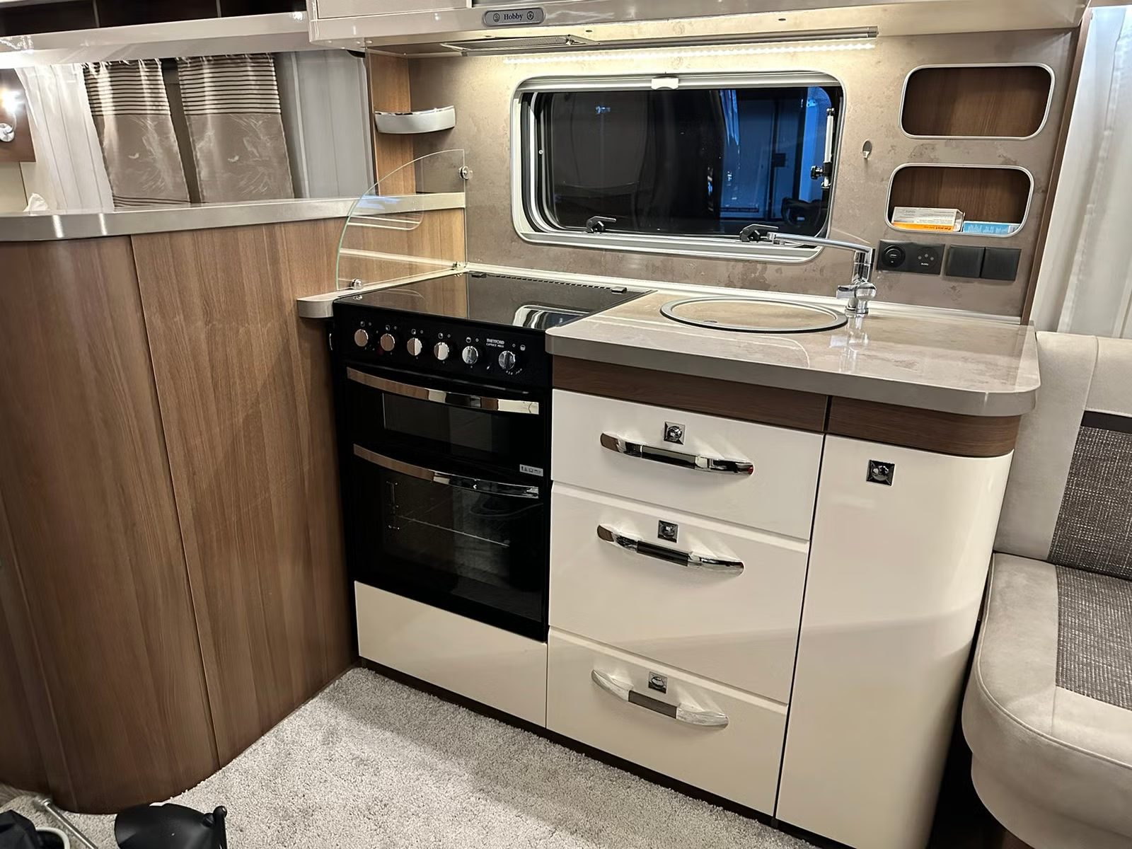 Hobby 720 KWFU Prestige 2020 13