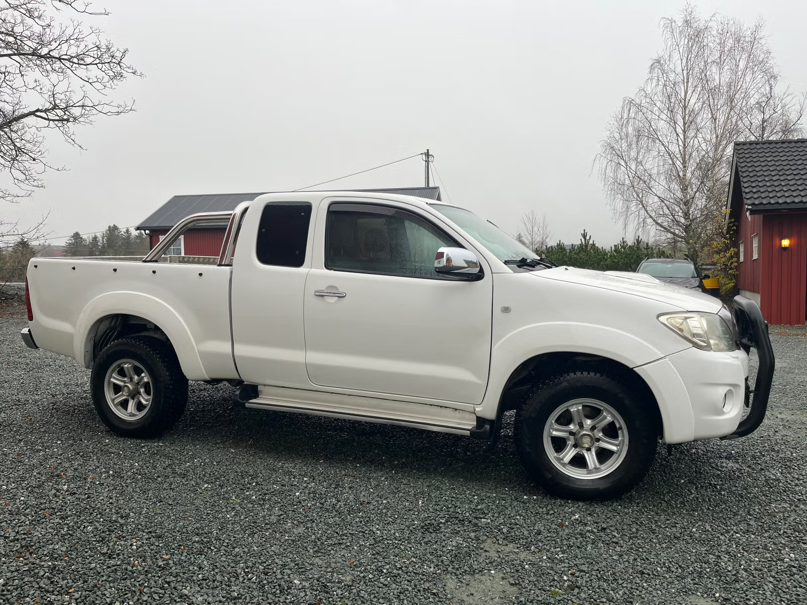 Toyota HiLux 2010 6