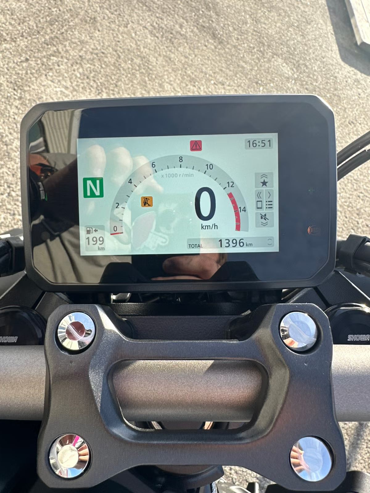 Honda CB 650 R 2025 17