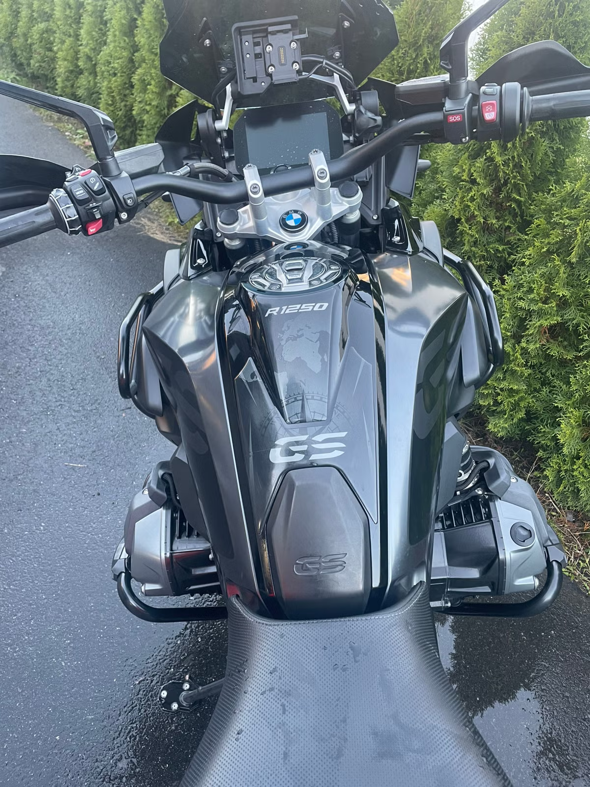 BMW R 1250 GS Triple Black 2021 8