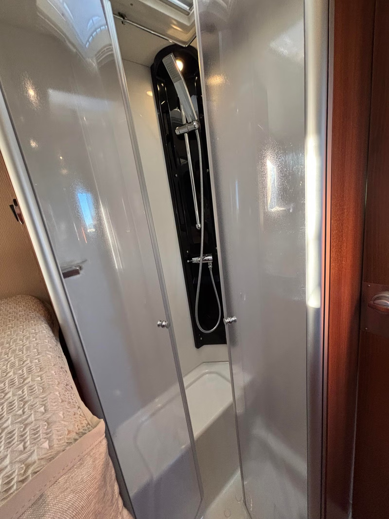 Challenger Sirius 3097 2015 11