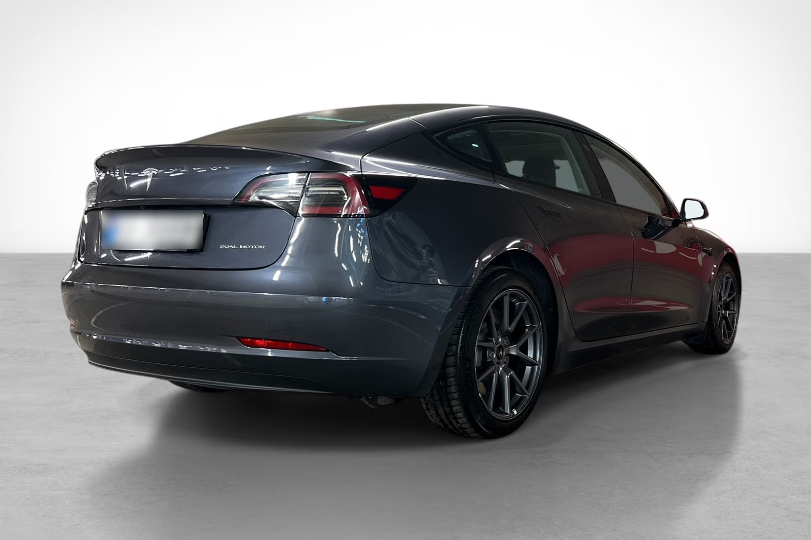 Tesla Model 3 2021 14