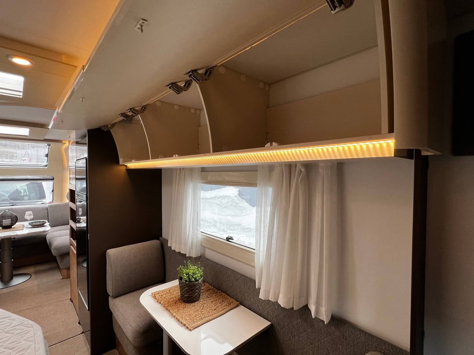 Adria Alpina 663 2018 19