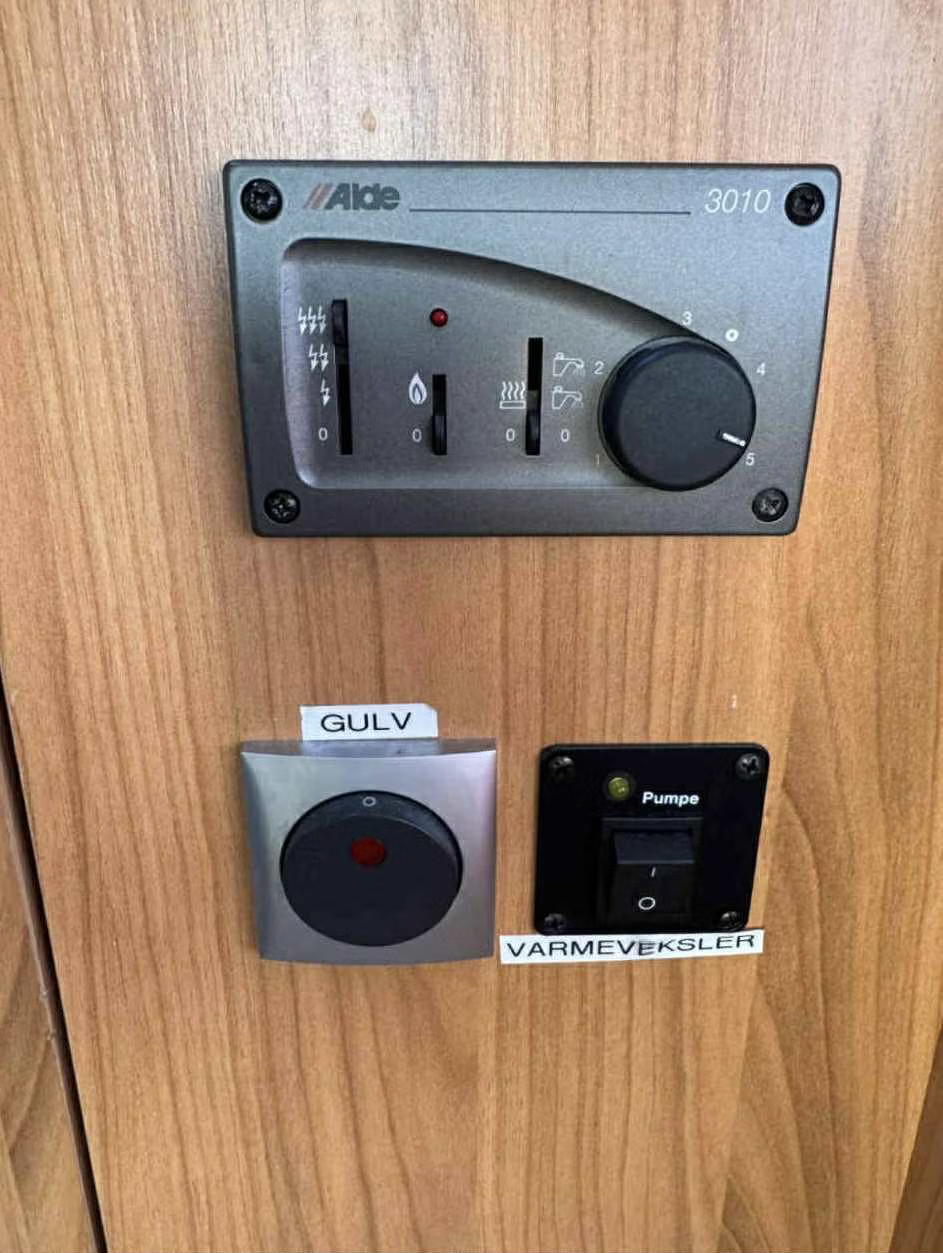 Burstner Elegance i 821 2008 27