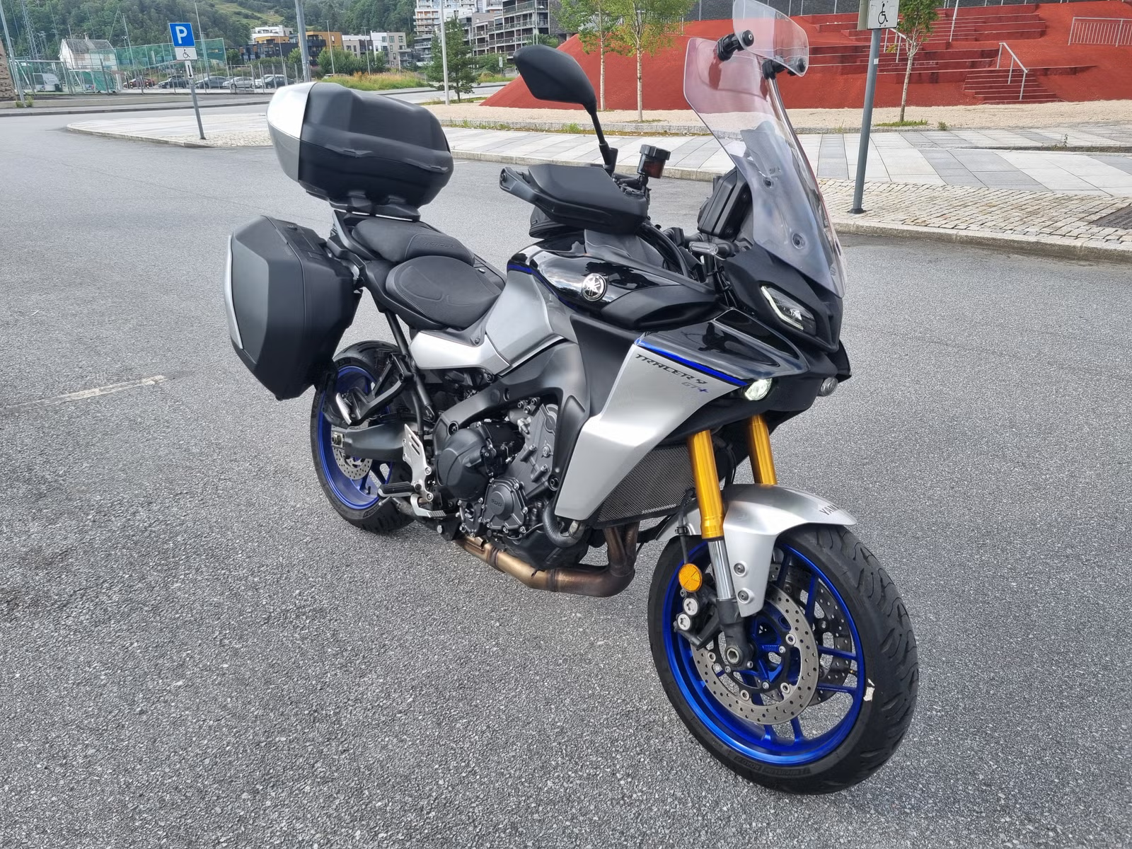 BMW Tracer 9 GT+ 2023 8