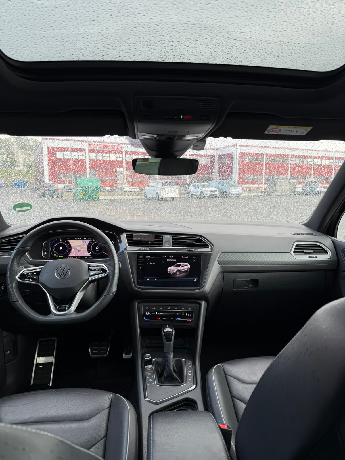 Volkswagen Tiguan eHybrid R-Line 2023 23