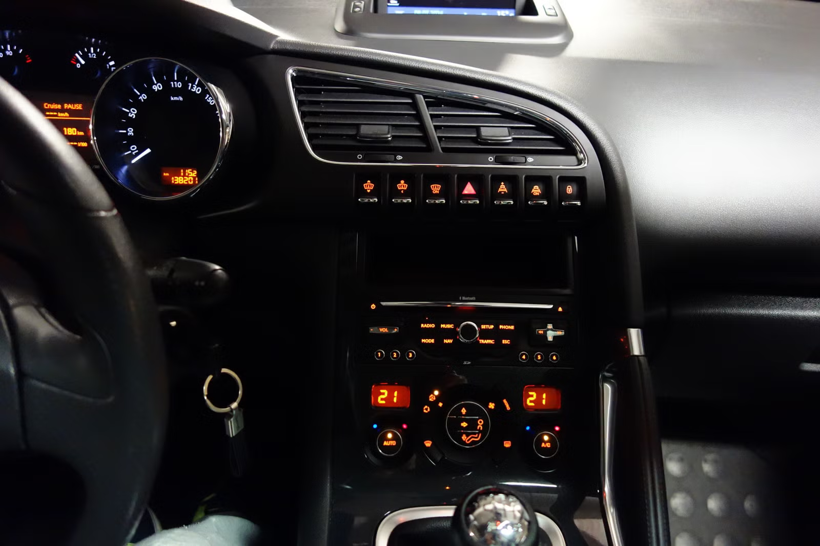 Peugeot 3008 2012 19