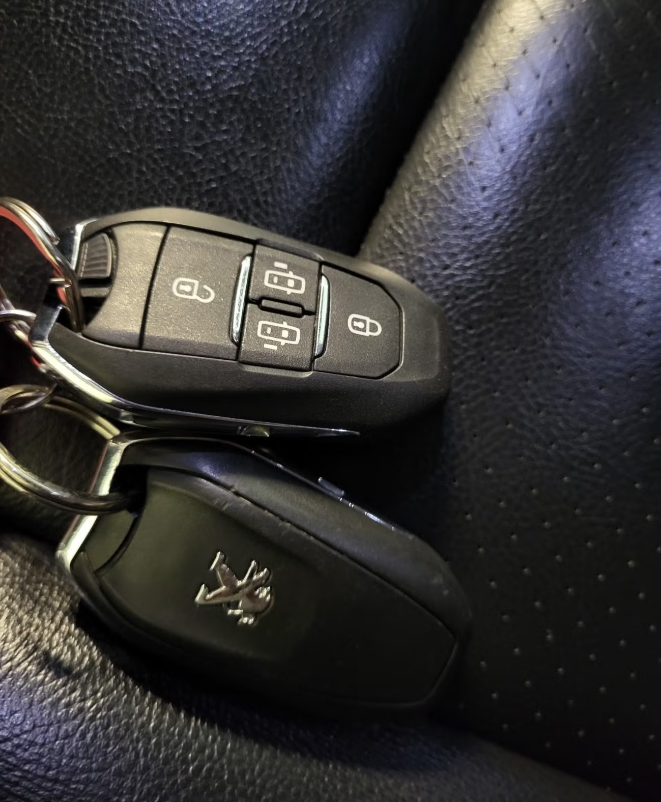 Peugeot Traveller Executive Family 2021 33