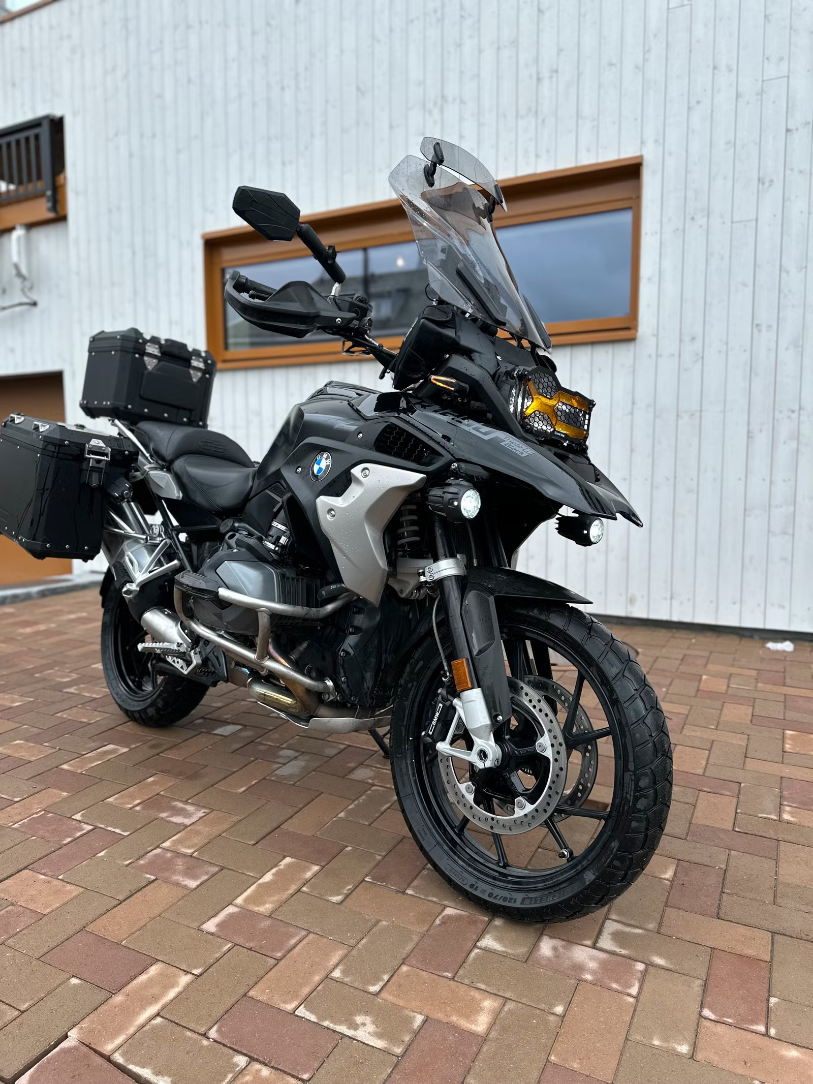 BMW R 1250 GS Triple Black 2022 3