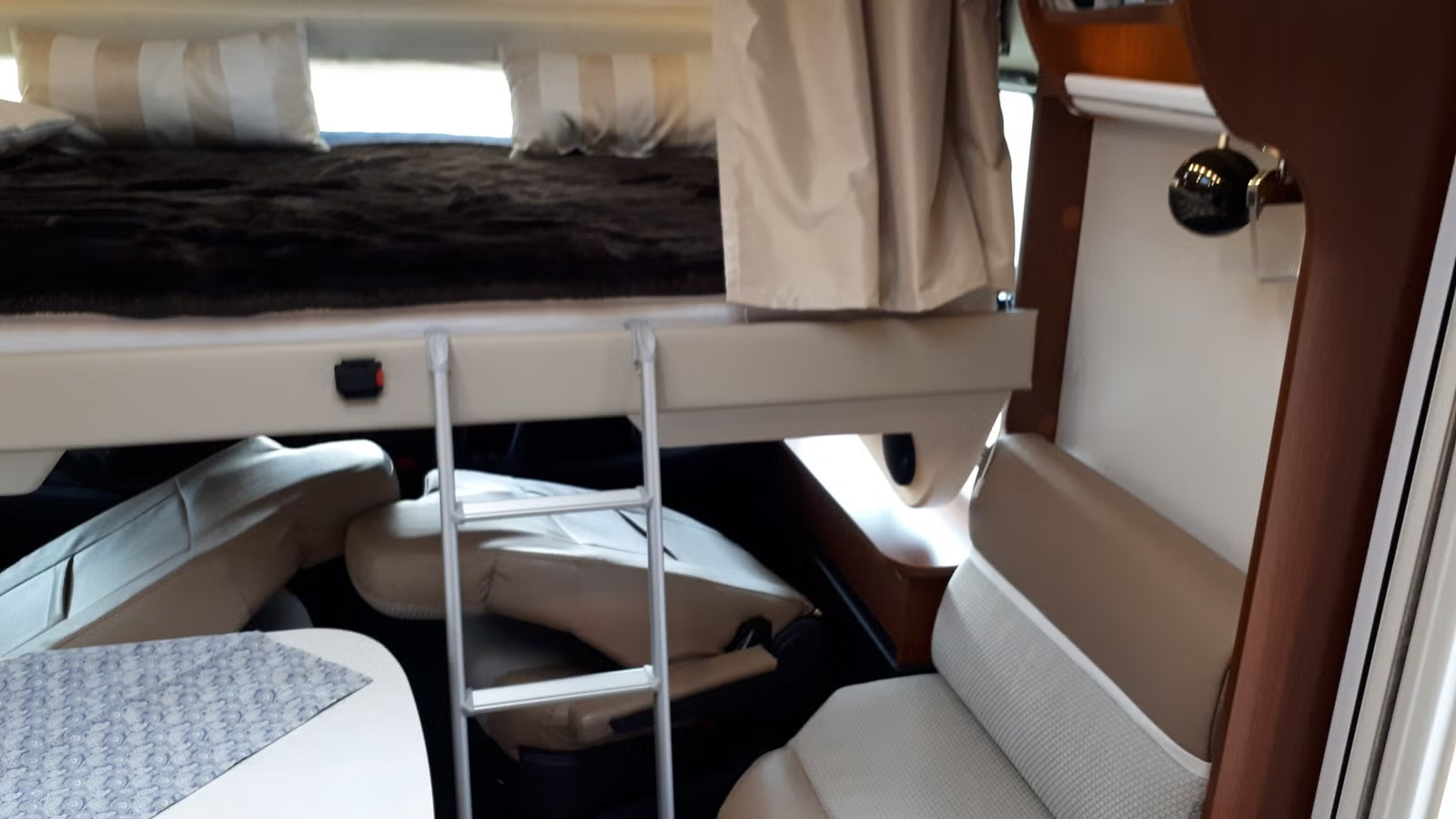 Rapido 8090DF 2017 28